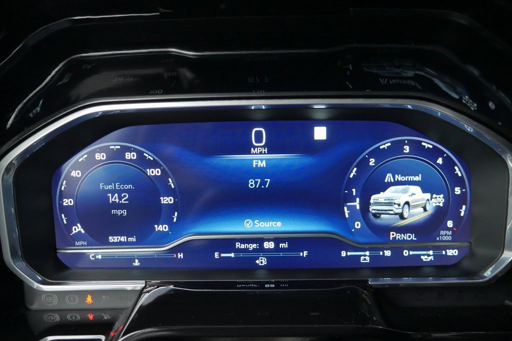 Used 2022 Chevrolet Silverado 1500 RST image 15