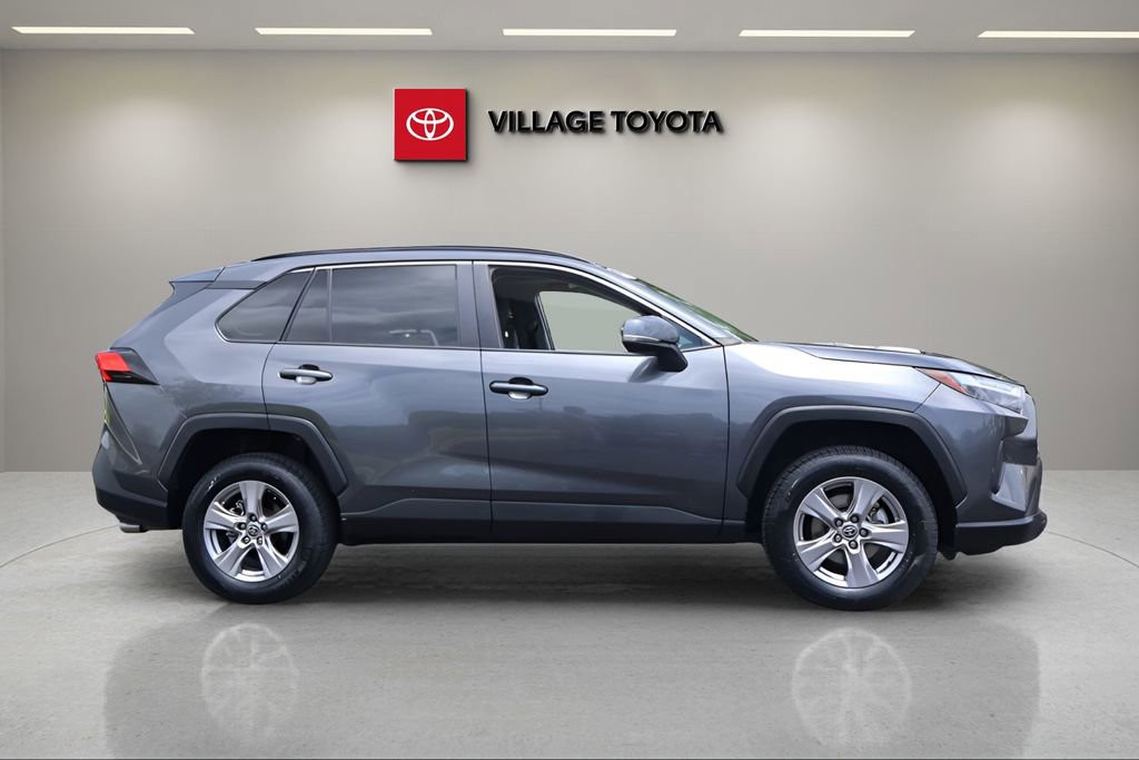 Certified 2022 Toyota RAV4 XLE w/ Convenience Package FWD image 6