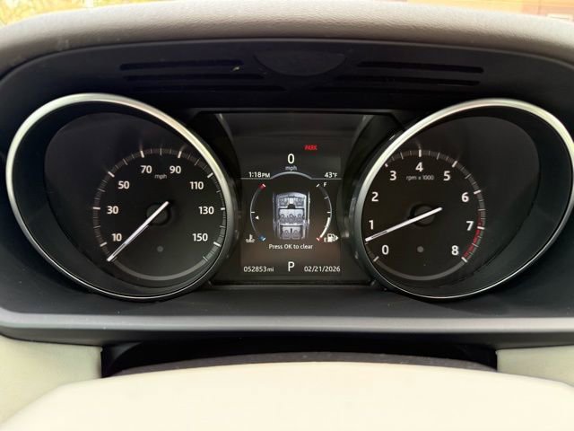 Used 2017 Land Rover Discovery HSE Luxury image 16