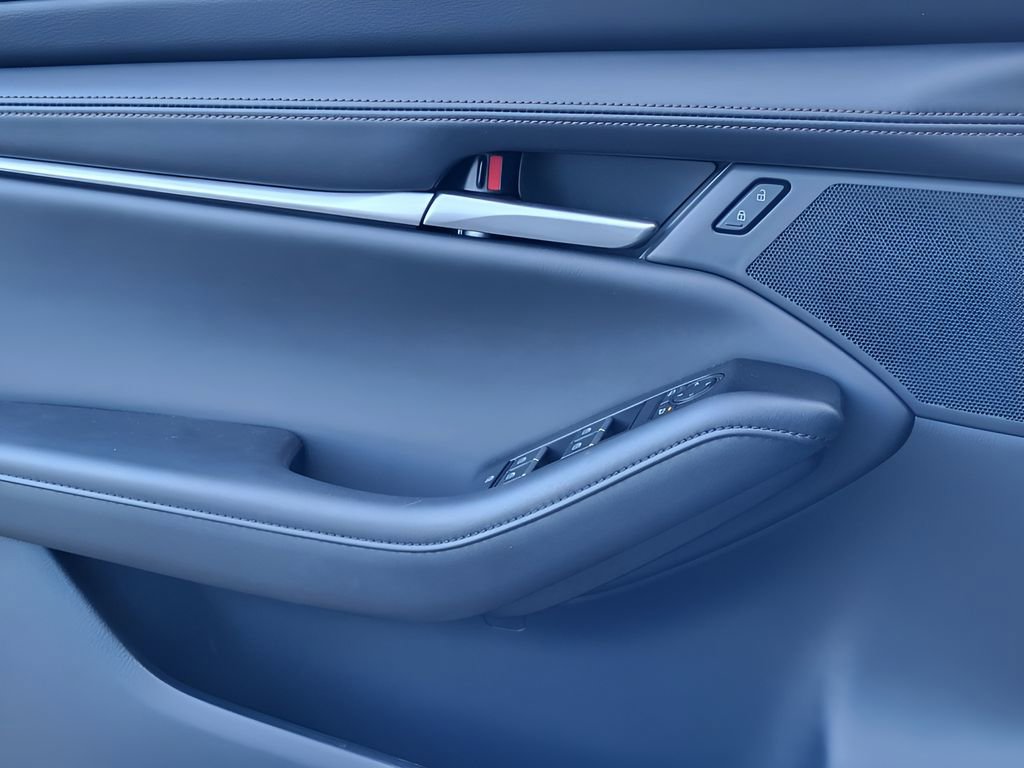 Used 2025 MAZDA MAZDA3 s image 20