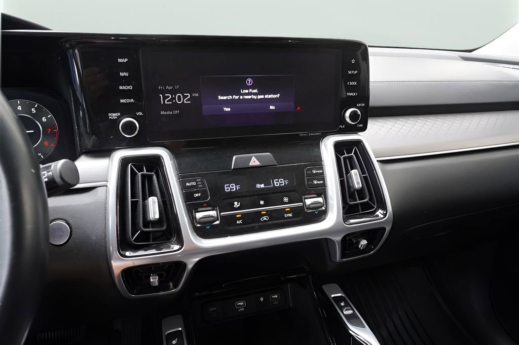 Used 2023 Kia Sorento SX FWD image 18