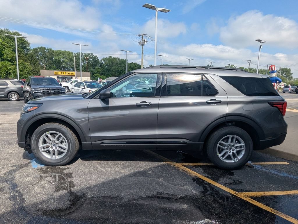 New 2026 Ford Explorer Active AWD/4WD image 3