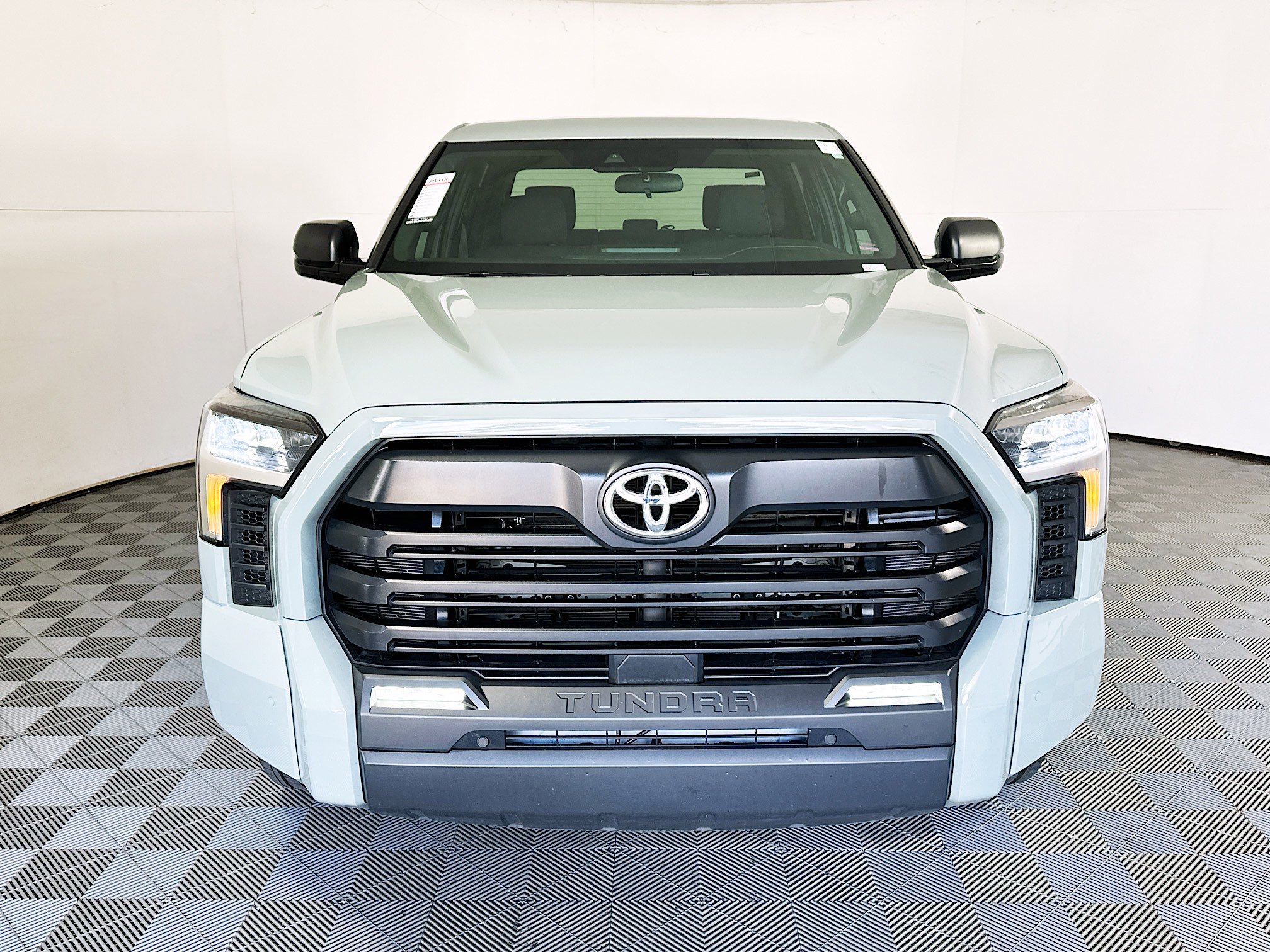 Used 2025 Toyota Tundra SR5 w/ SR5 Convenience Package image 8