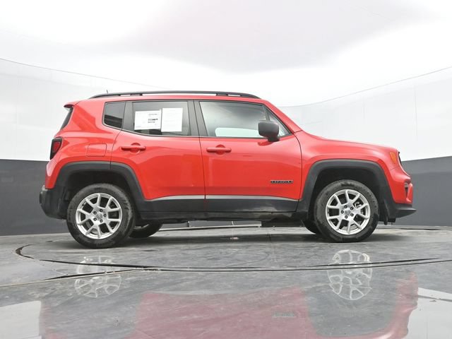Used 2023 Jeep Renegade Latitude w/ Premium Group AWD/4WD image 60