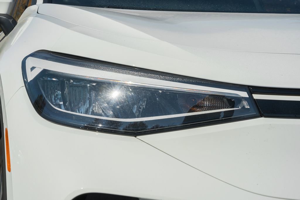 Used 2023 Volkswagen ID.4 Pro image 10