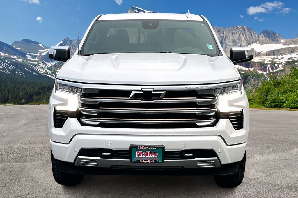 Used 2022 Chevrolet Silverado 1500 High Country w/ Z71 Off-Road Package AWD/4WD image 3