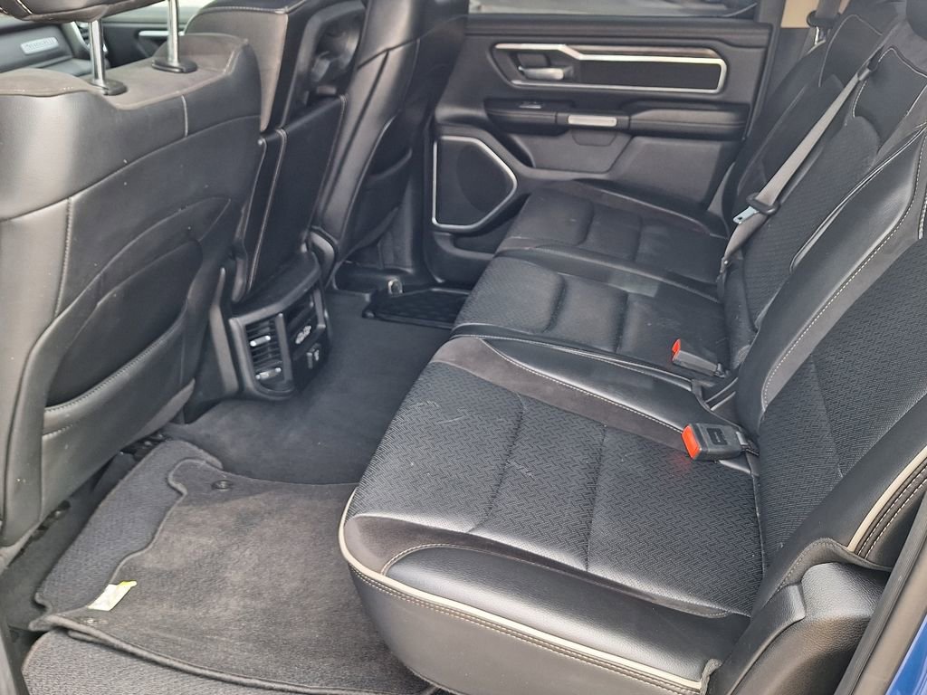 Used 2019 RAM 1500 Laramie image 12