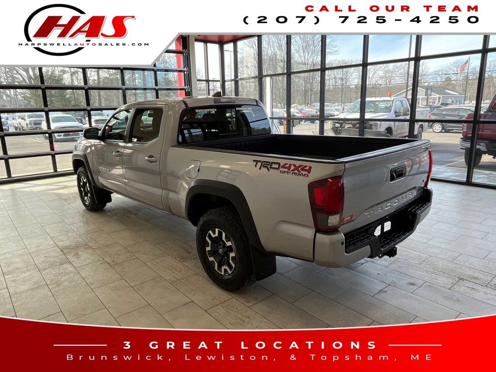Used 2019 Toyota Tacoma TRD Off-Road w/ Technology Package image 3