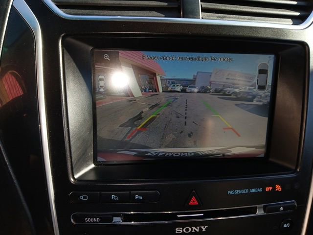 Used 2016 Ford Explorer Platinum image 26