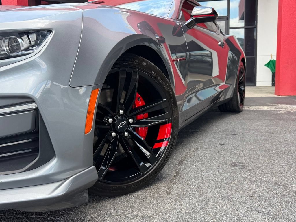 Used 2021 Chevrolet Camaro SS w/ Redline Edition RWD image 2