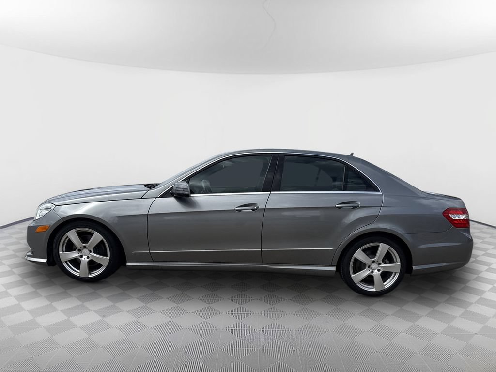 Used 2011 Mercedes-Benz E 350 Sedan image 5