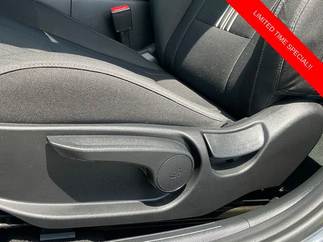 Used 2022 Hyundai Elantra SEL w/ Preferred Accessory Package image 11