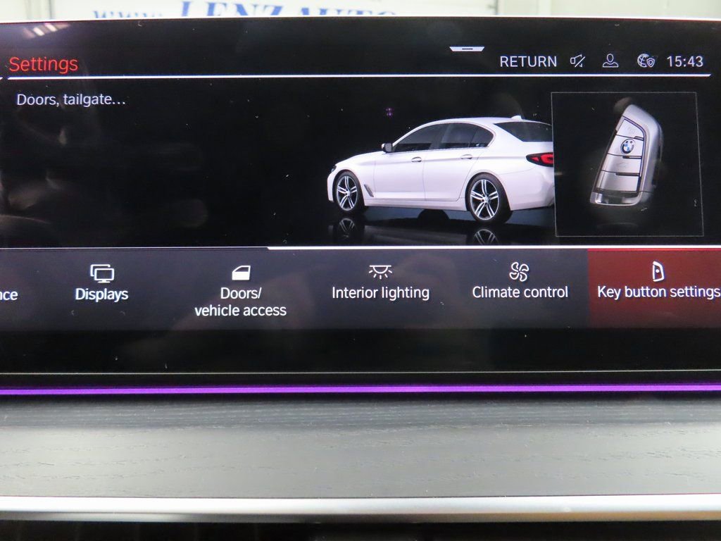 Used 2022 BMW 530i xDrive image 17