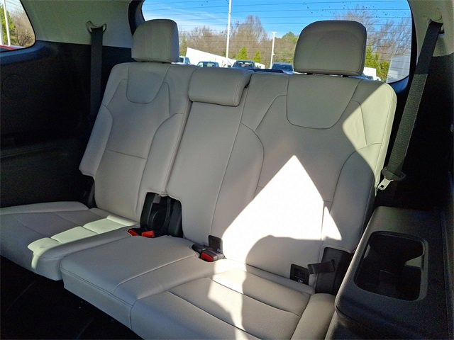 Used 2025 Kia Telluride EX w/ EX Captain's Chair Package image 9