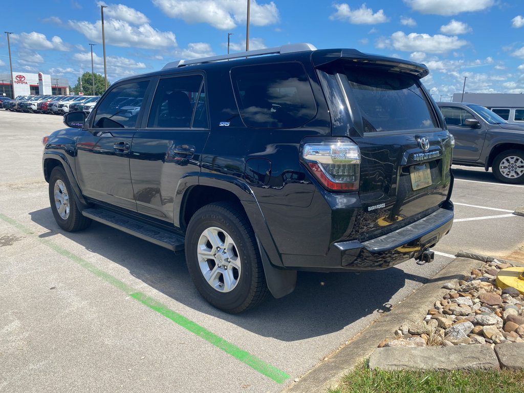 Used 2016 Toyota 4Runner SR5 Premium AWD/4WD image 4
