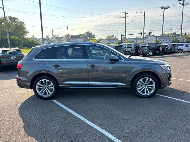 Used 2025 Audi Q7 3.0T Premium Plus AWD/4WD image 29