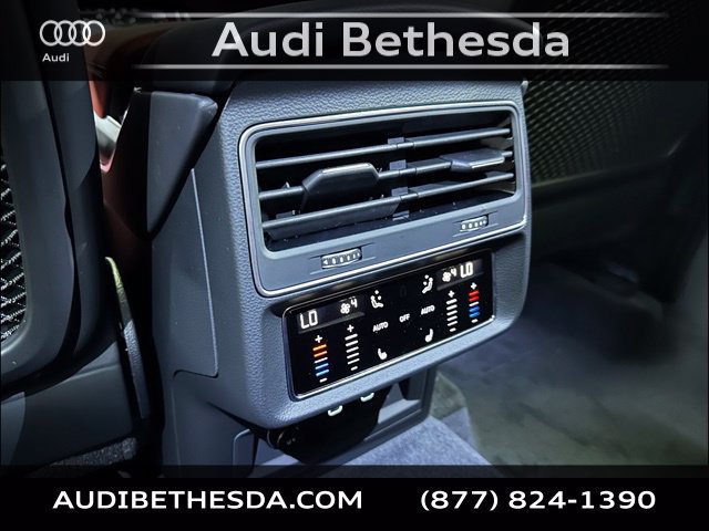 New 2026 Audi SQ7 Prestige AWD/4WD image 20