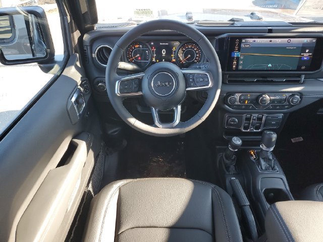 New 2026 Jeep Wrangler Unlimited Sahara AWD/4WD image 14