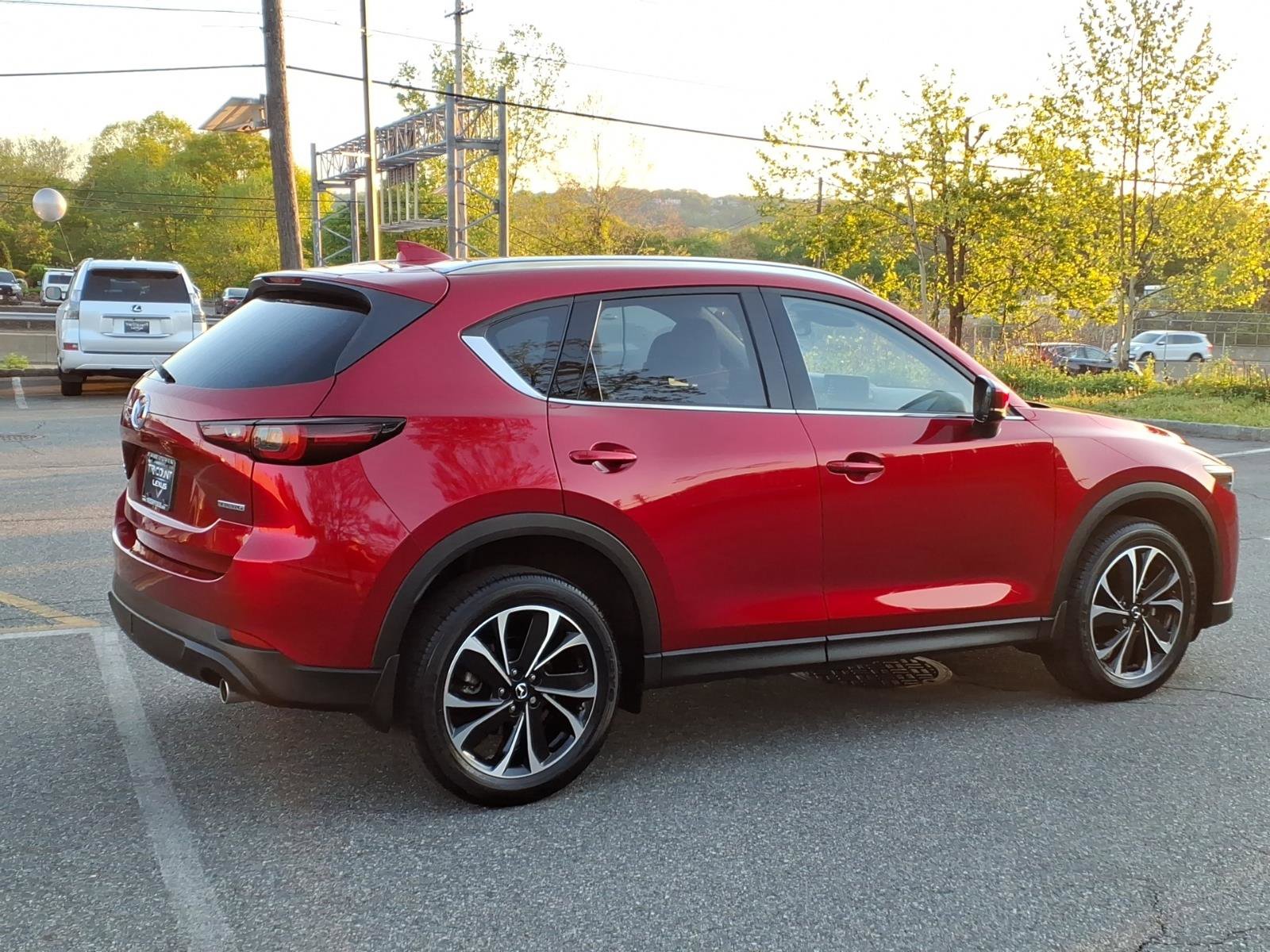 Used 2023 MAZDA CX-5 AWD 2.5 S w/ Premium Plus Pkg image 6