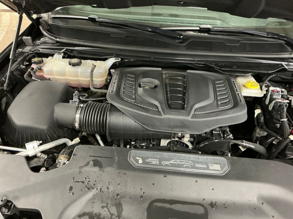 Used 2024 Jeep Wagoneer L Series II w/ Flexible Seating Group image 22