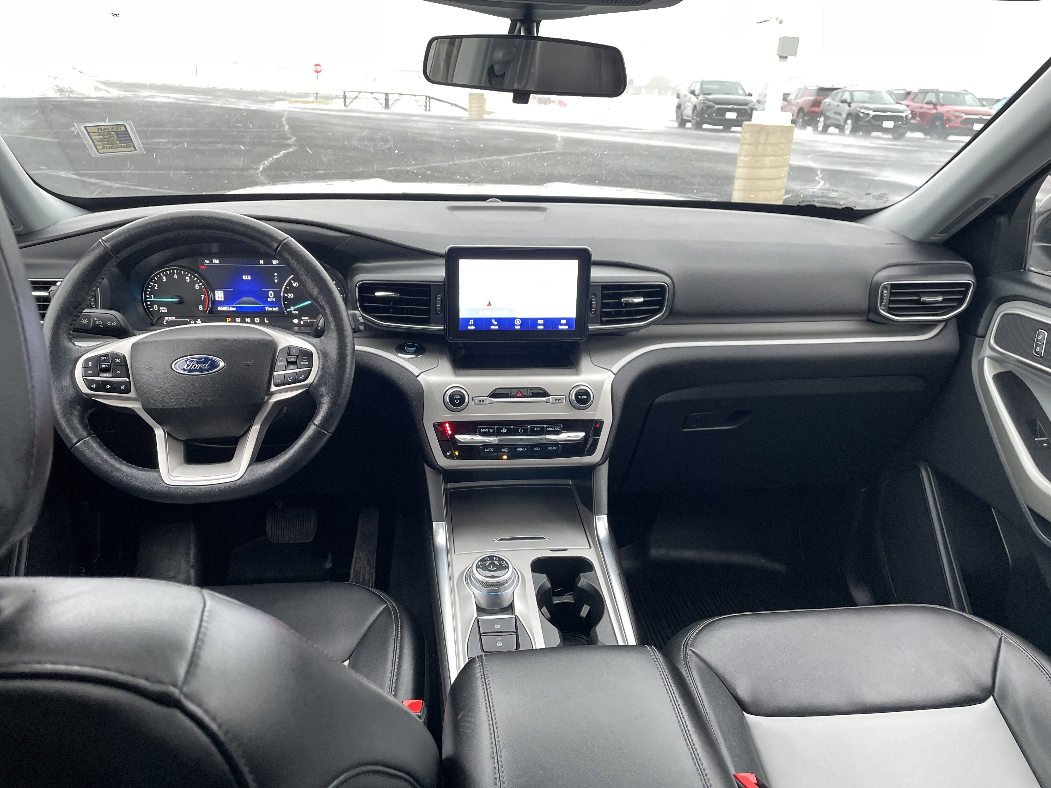 Used 2022 Ford Explorer XLT w/ Equipment Group 202A image 19