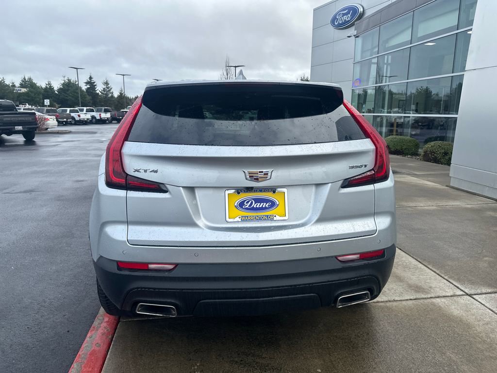 Used 2021 Cadillac XT4 Luxury image 3