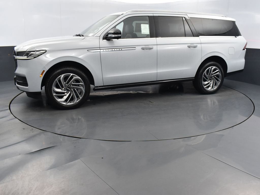 New 2026 Lincoln Navigator L Reserve image 5