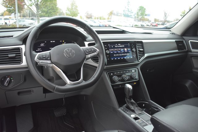 Used 2023 Volkswagen Atlas SE image 19