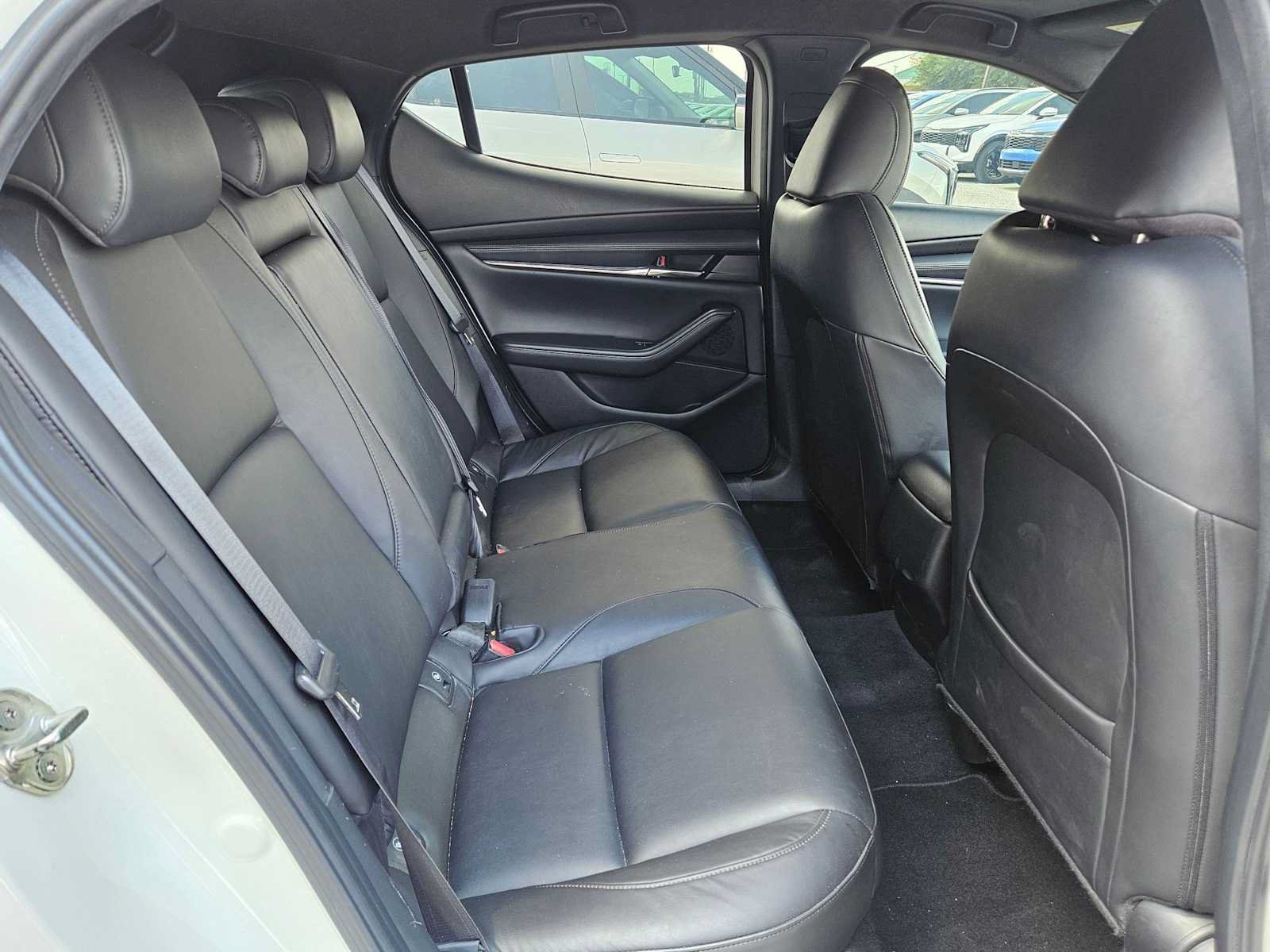 Used 2023 MAZDA MAZDA3 s FWD image 19