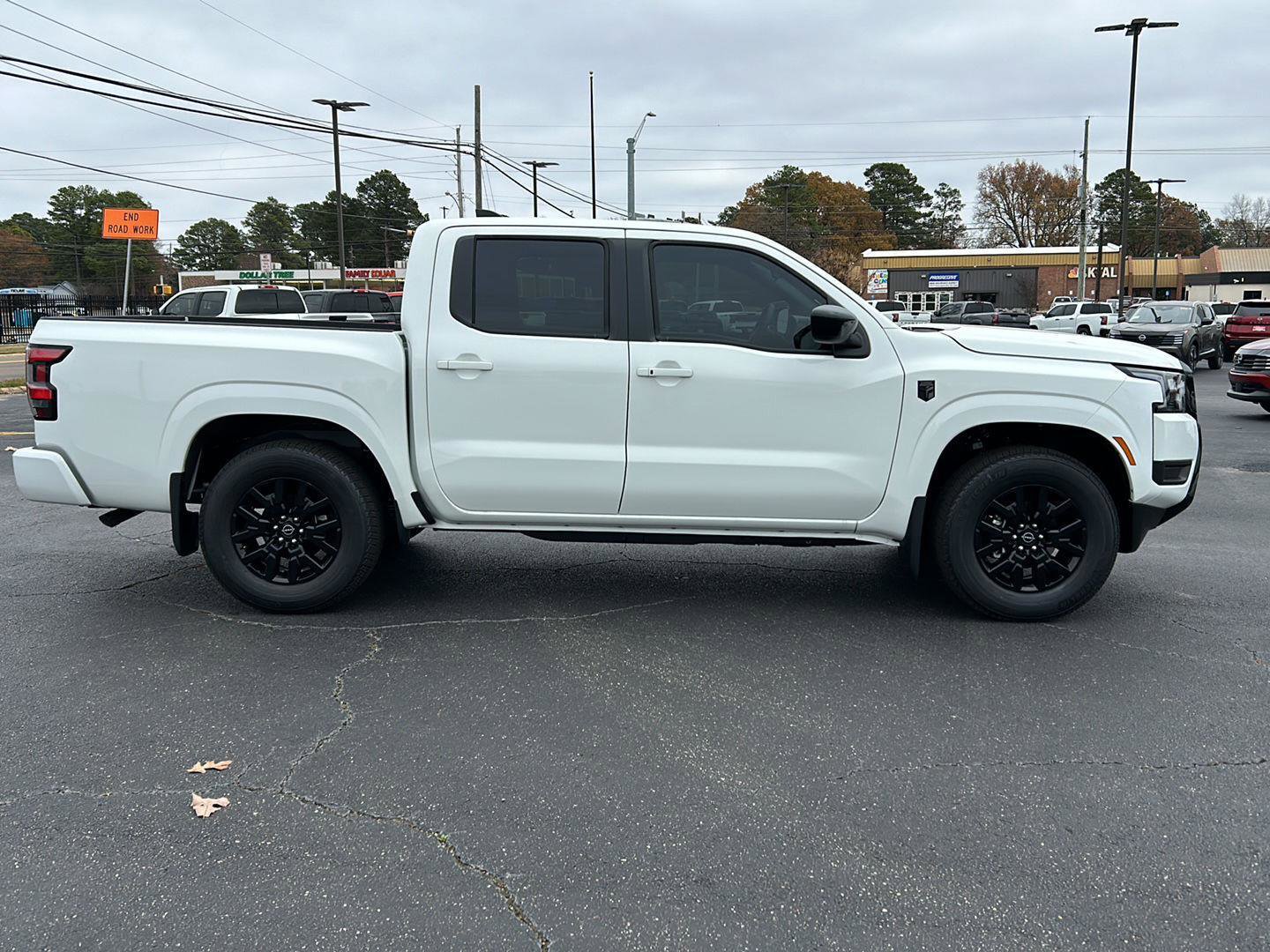 New 2026 Nissan Frontier SV w/ SV Convenience Package image 9