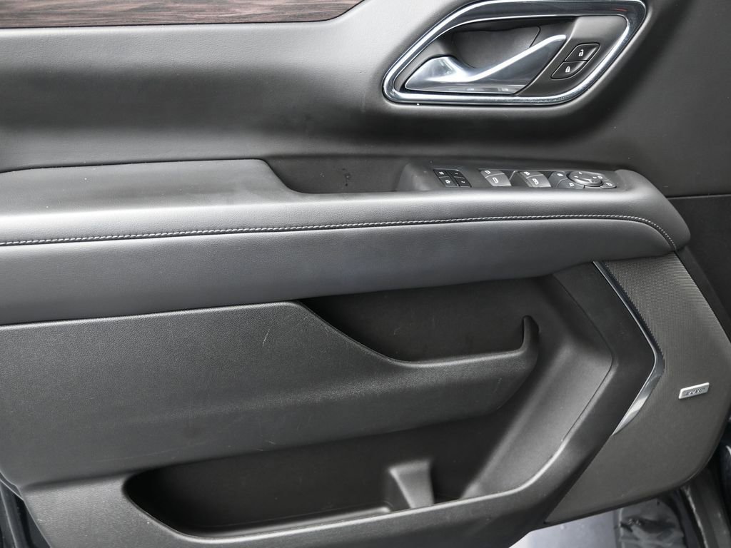 Used 2024 Chevrolet Tahoe Z71 w/ Luxury Package image 14