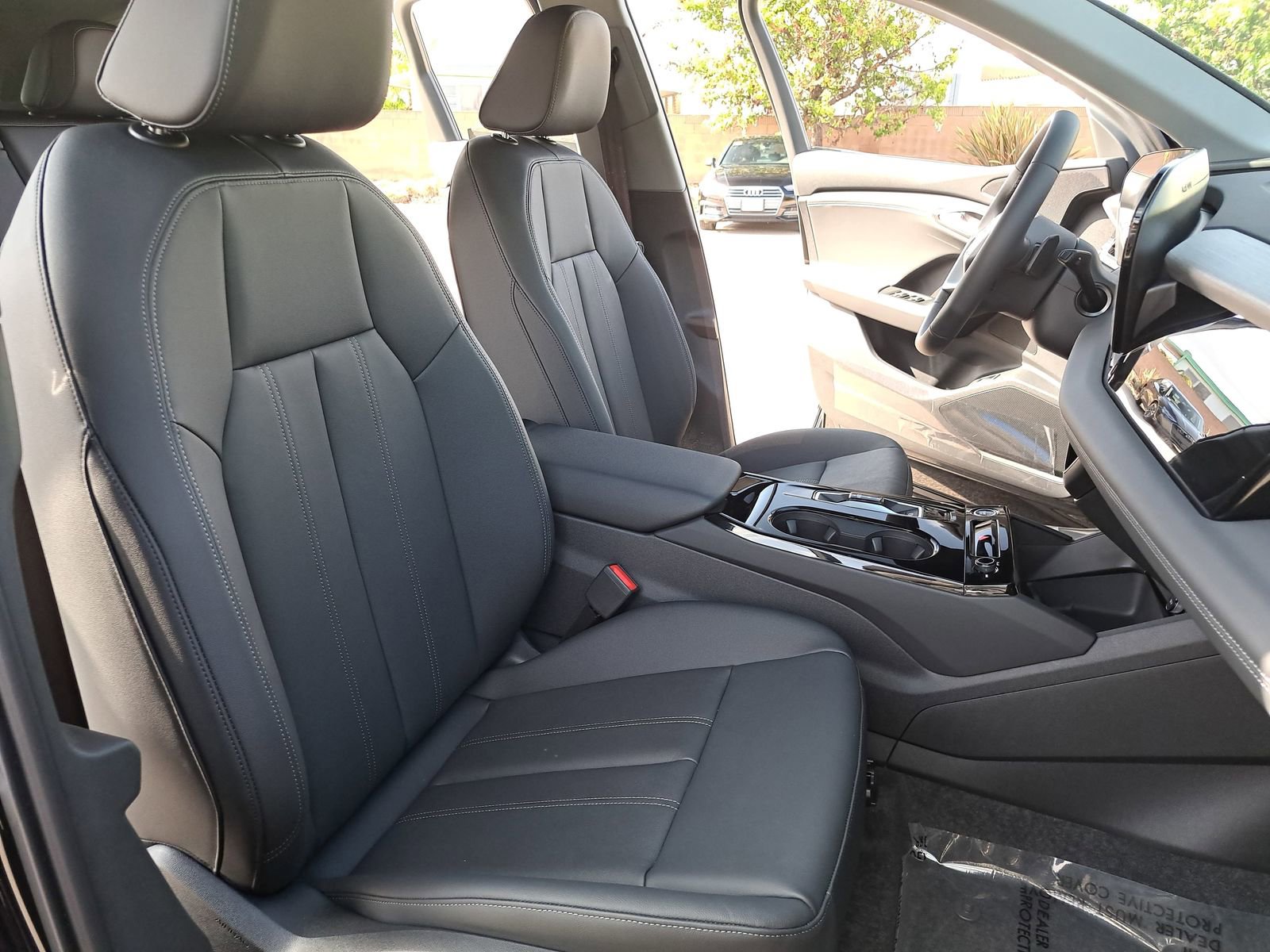 New 2025 Audi Q6 e-tron Premium image 10