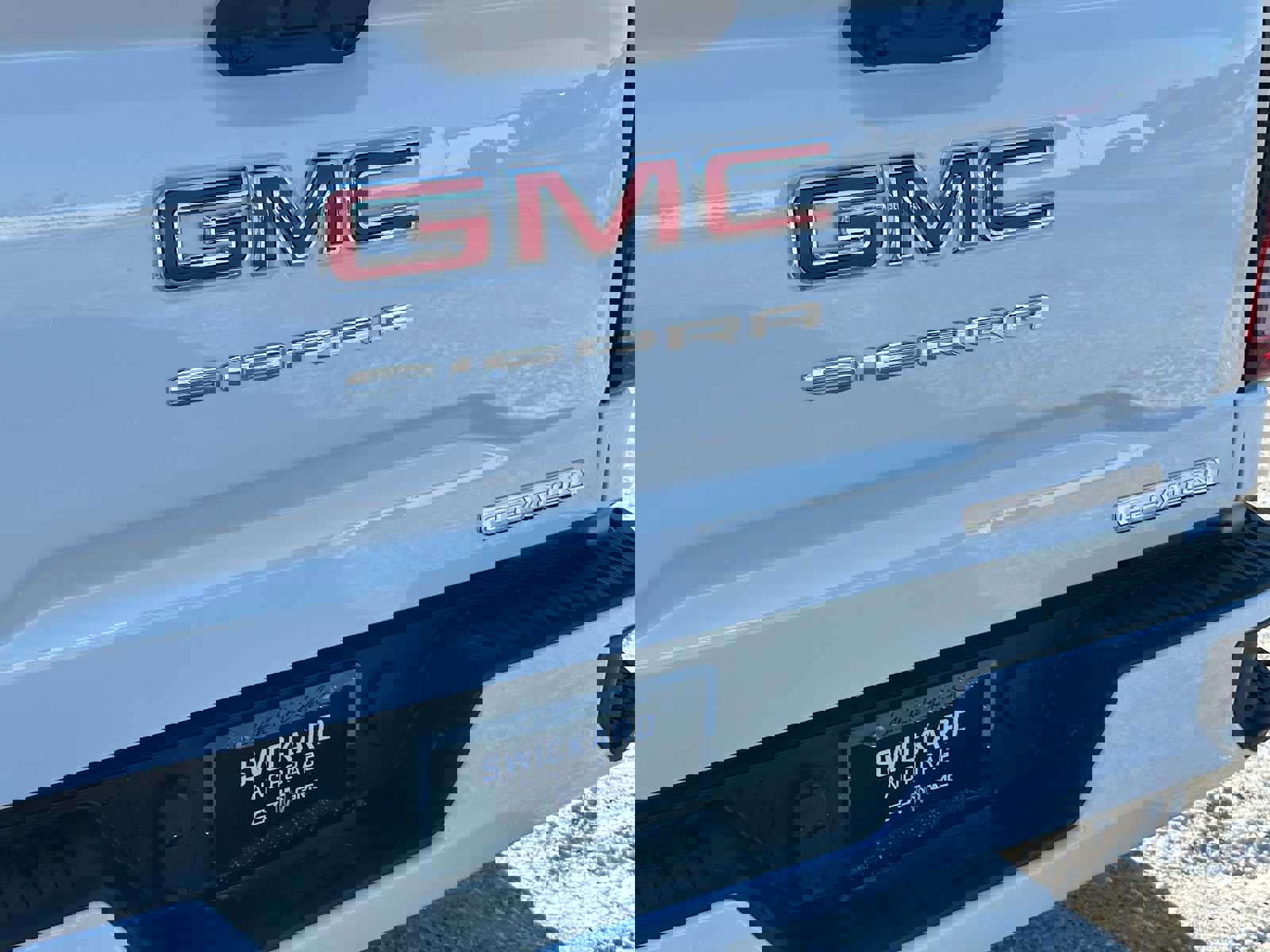 New 2026 GMC Sierra 1500 Elevation image 13