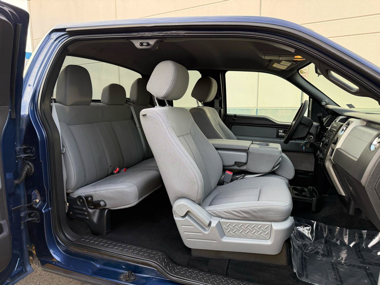 Used 2012 Ford F150 XLT AWD/4WD image 25