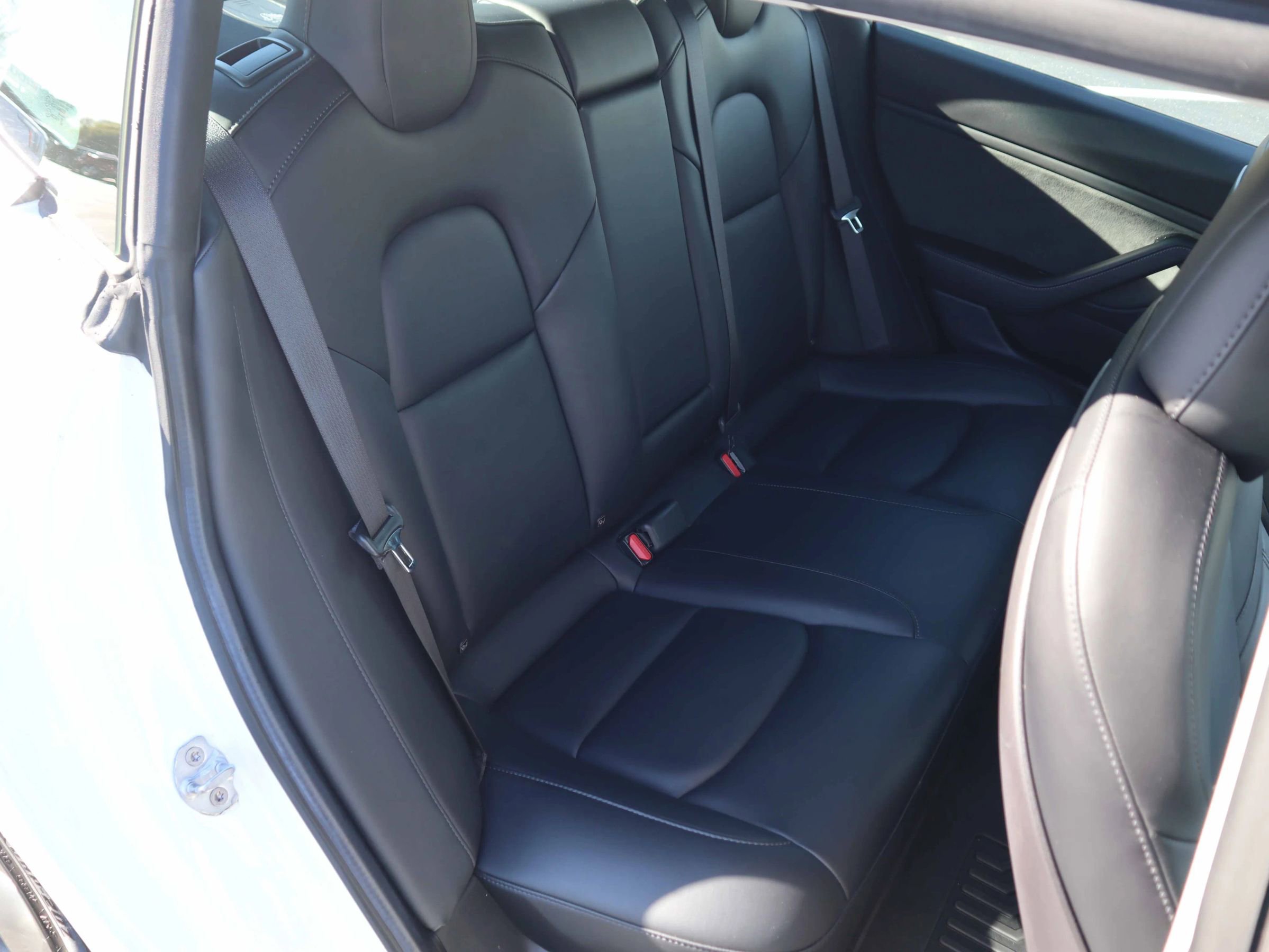 Used 2019 Tesla Model 3 Long Range image 4