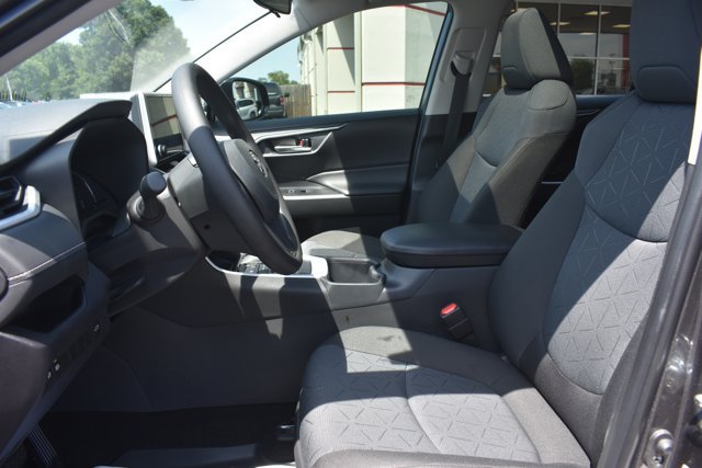 Used 2025 Toyota RAV4 XLE w/ Convenience Package FWD image 15