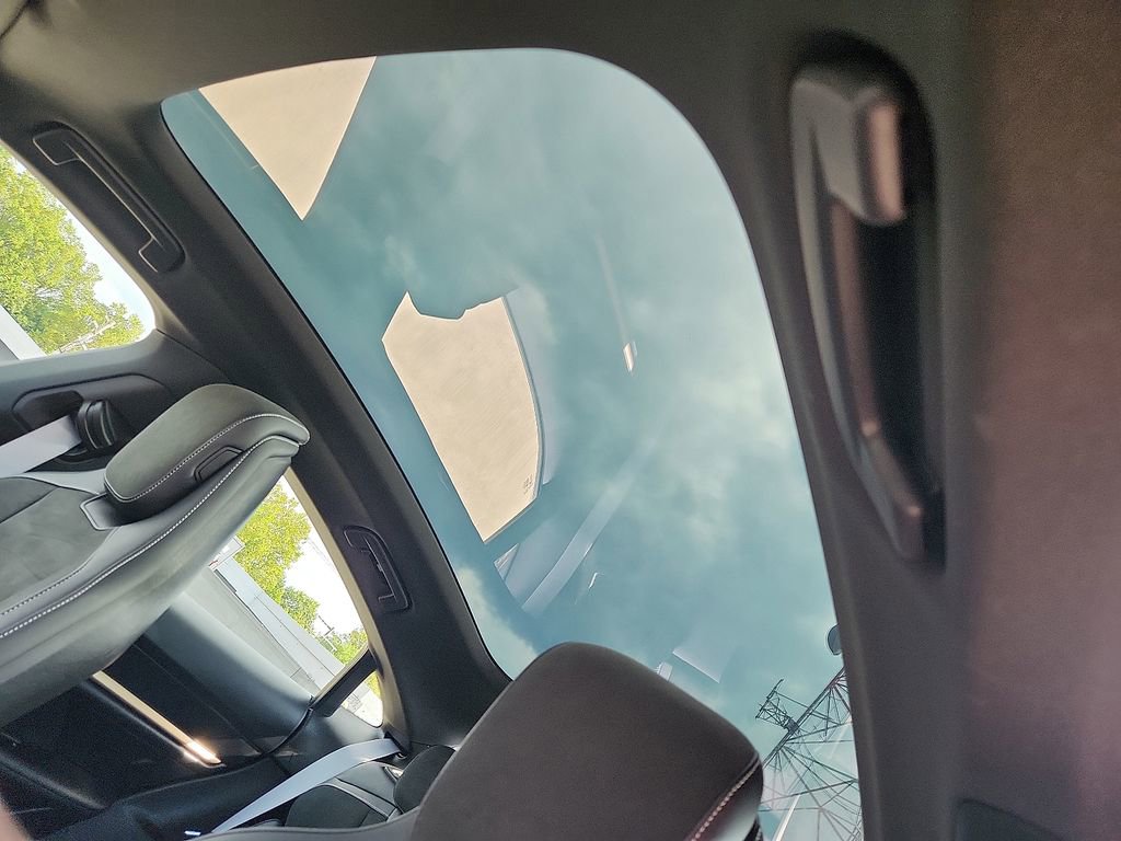 Certified 2025 Porsche Taycan 4S image 13