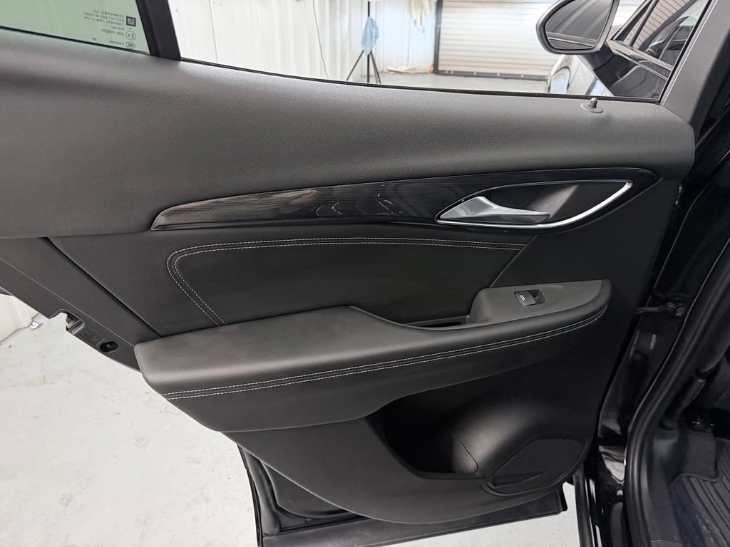 Used 2023 Buick Envision Essence w/ Sport Touring Package AWD/4WD image 30