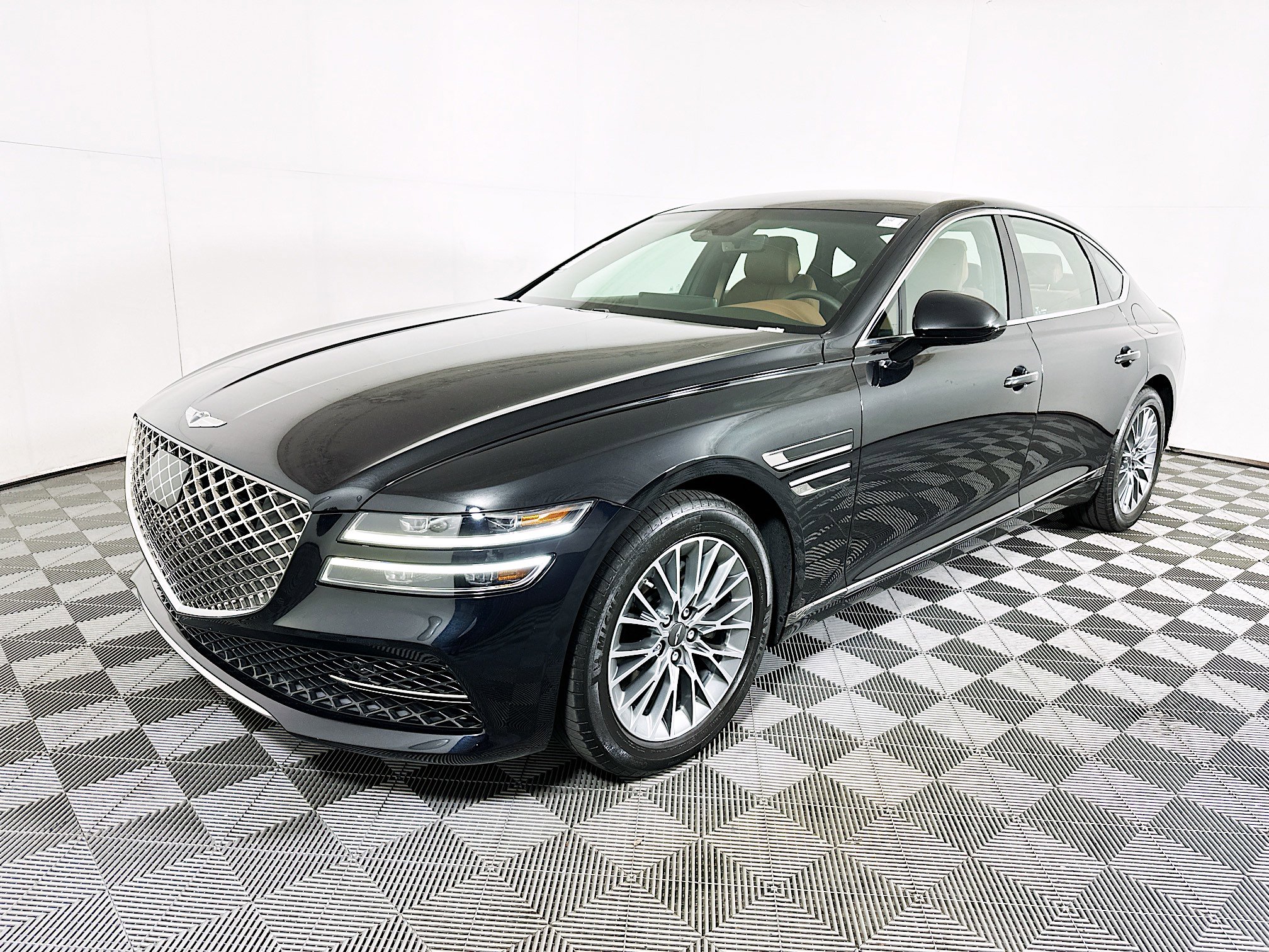 Used 2024 Genesis G80 2.5T image 7