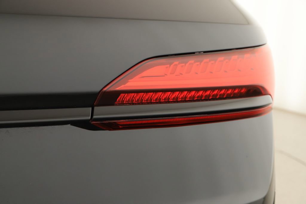 Used 2025 Audi Q7 3.0T Premium Plus w/ Premium Plus Package image 31