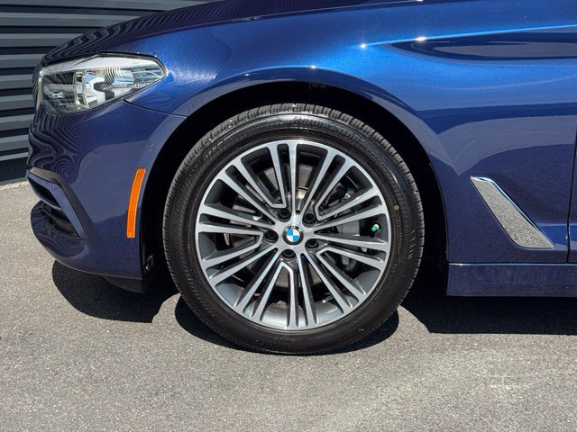 Used 2019 BMW 530i xDrive AWD/4WD image 11