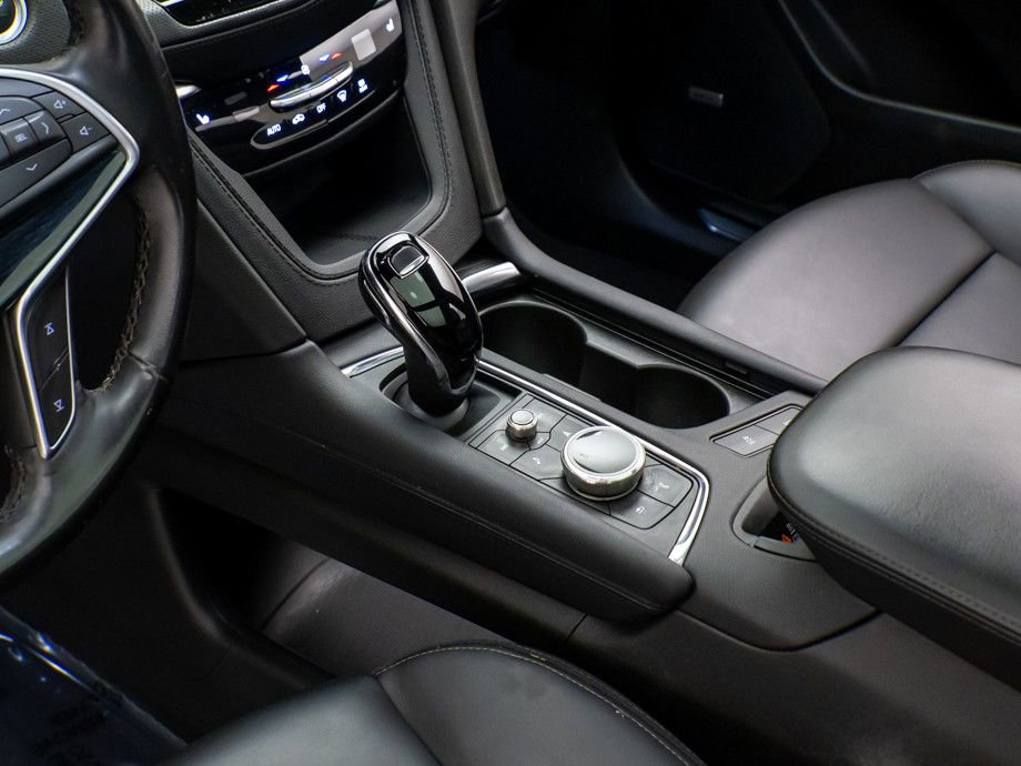 Certified 2024 Cadillac XT5 Premium Luxury w/ LPO, Floor Liner Package image 14