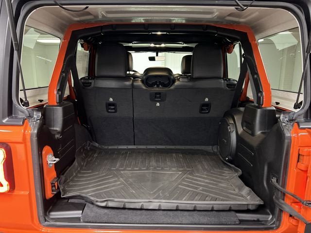 Used 2023 Jeep Wrangler Unlimited Rubicon w/ LED Lighting Group image 26