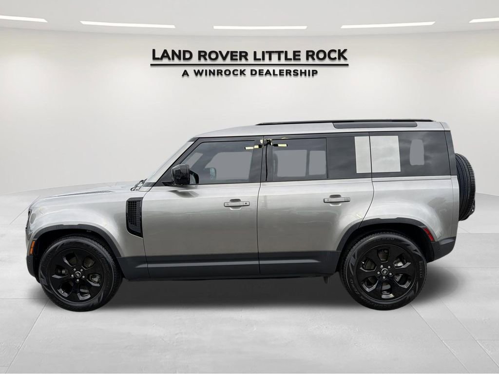 Used 2025 Land Rover Defender 110 S AWD/4WD image 6
