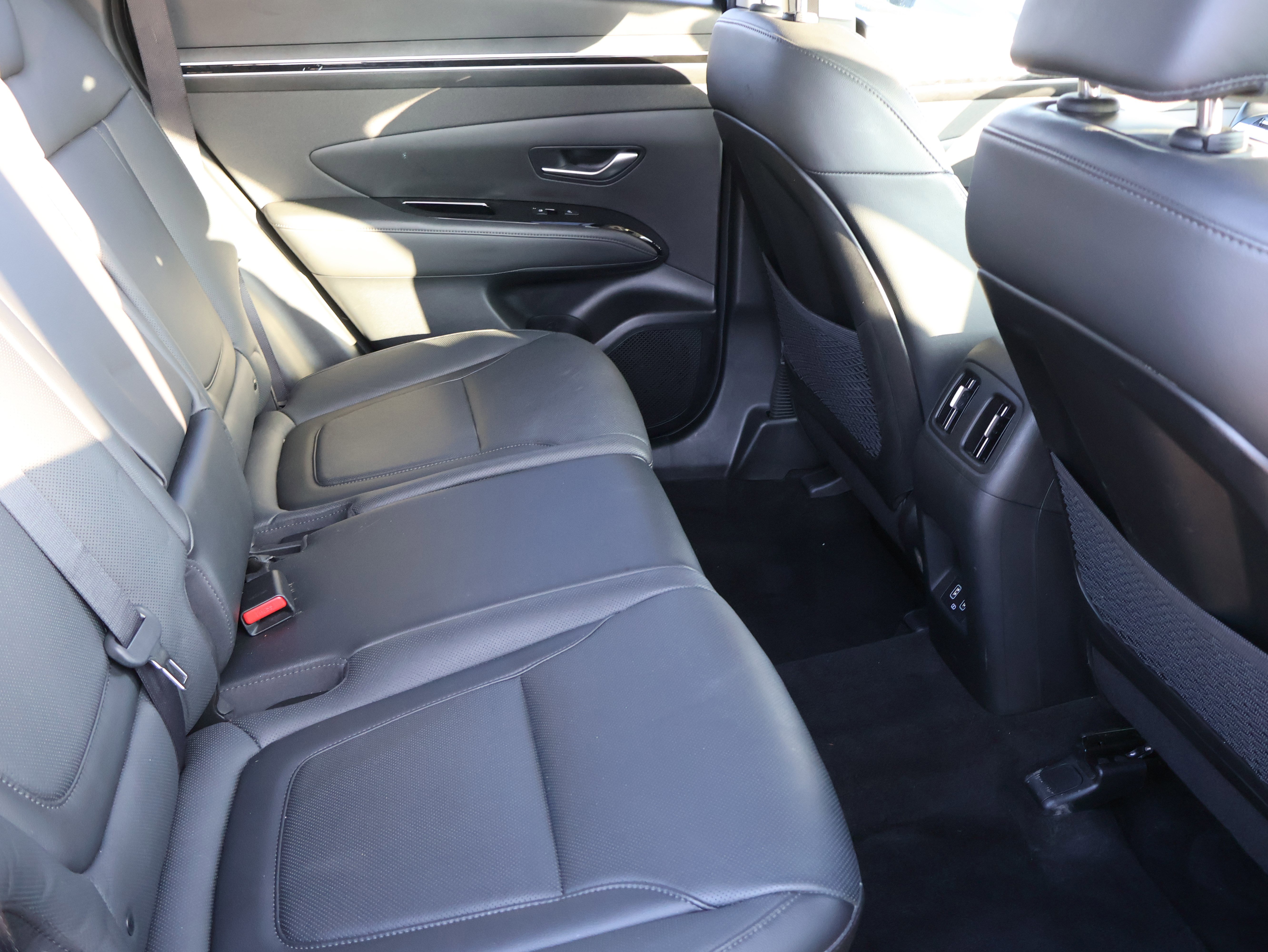 Used 2024 Hyundai Tucson Limited image 13