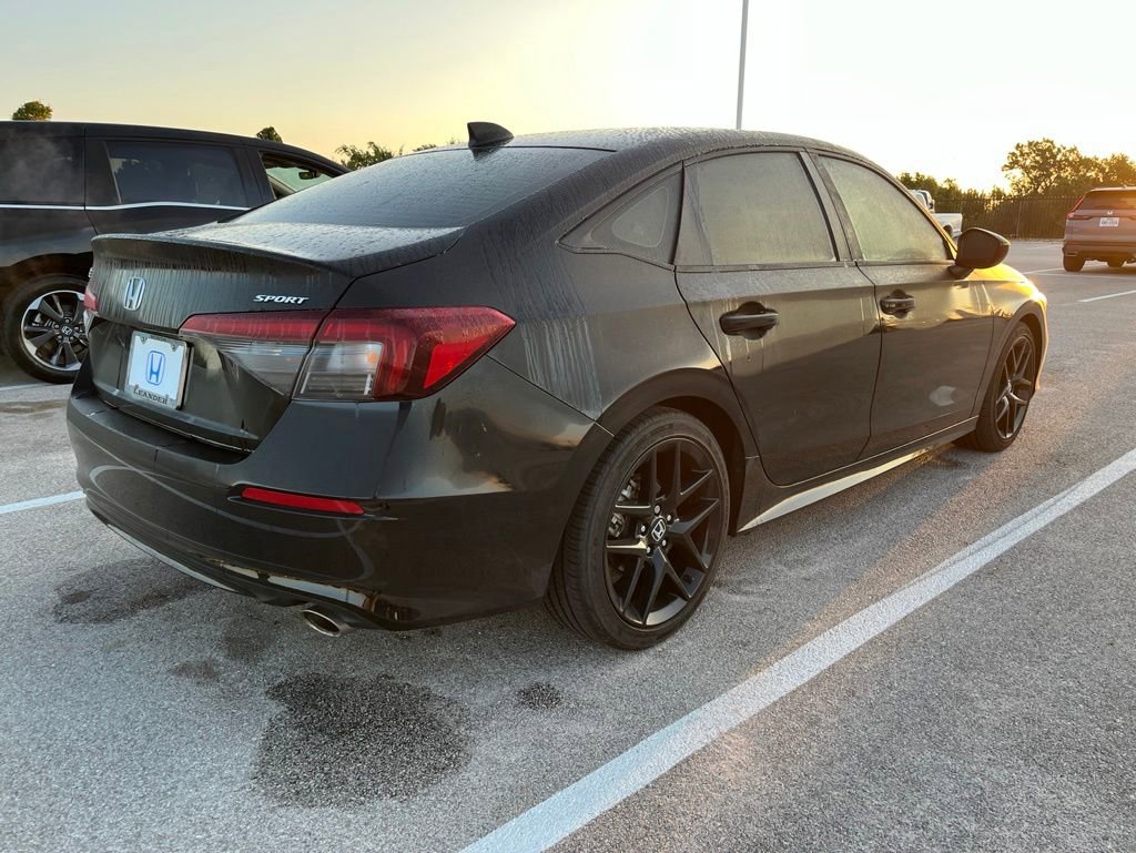 Used 2025 Honda Civic Sport image 3