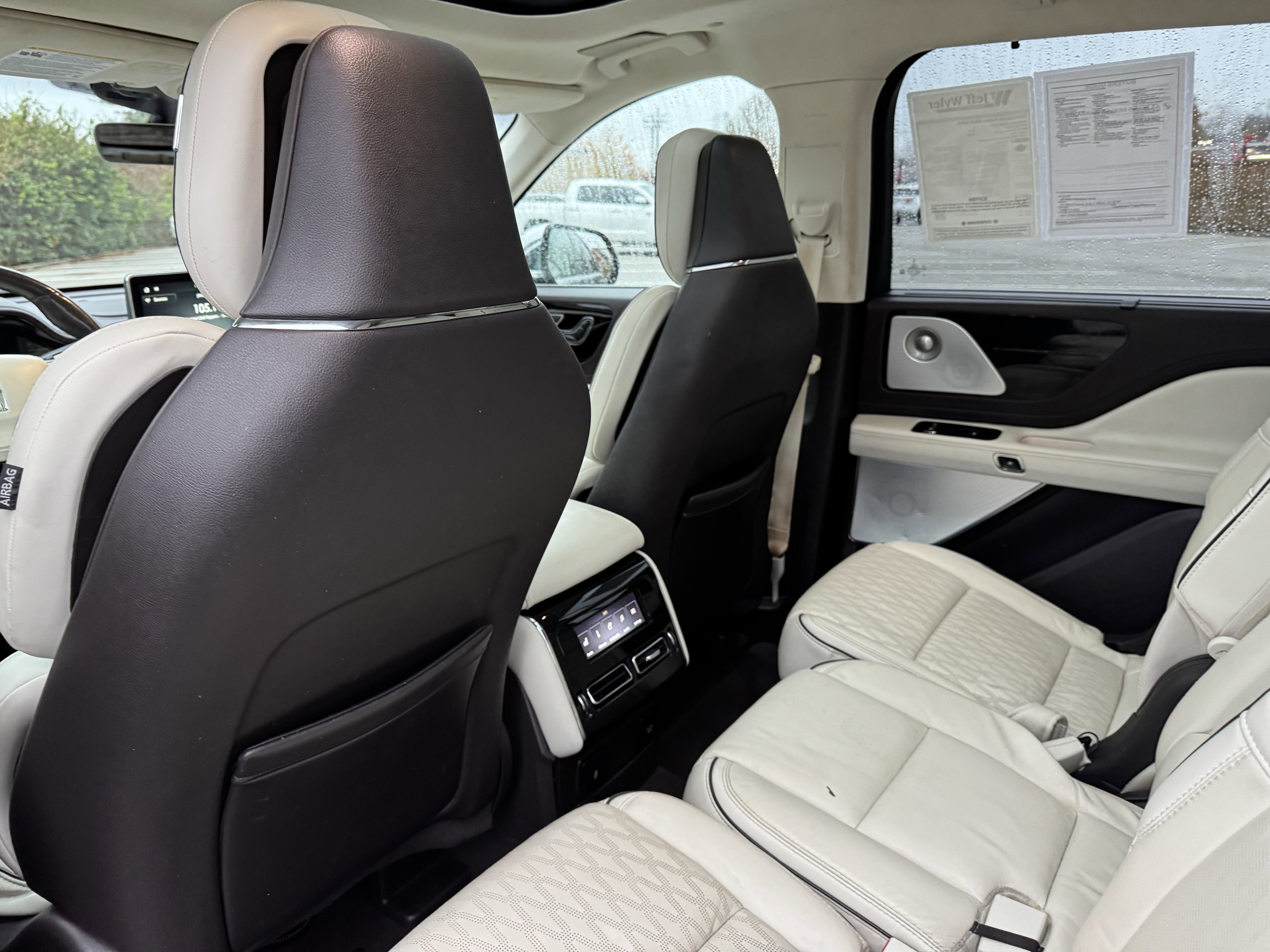 Used 2022 Lincoln Aviator Black Label w/ Dynamic Handling Package image 35