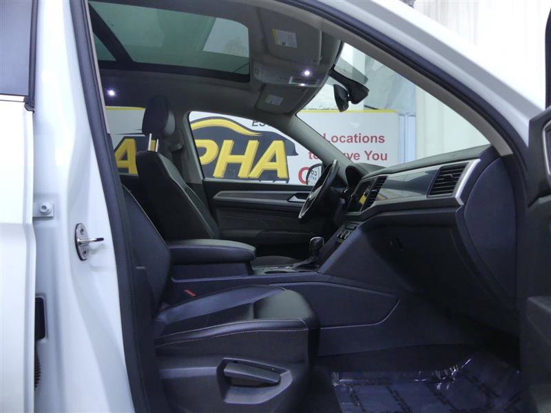 Used 2021 Volkswagen Atlas SE w/ Panoramic Sunroof Package image 8
