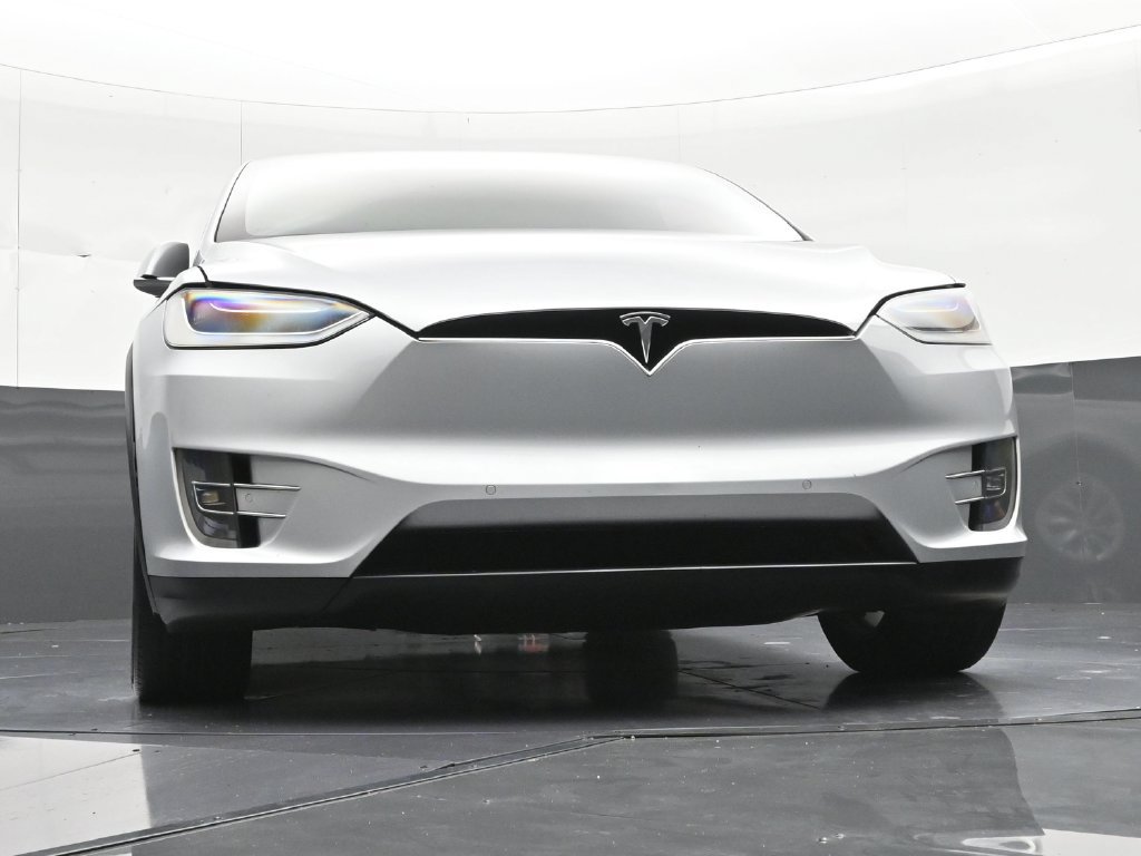 Used 2018 Tesla Model X 100D AWD/4WD image 30