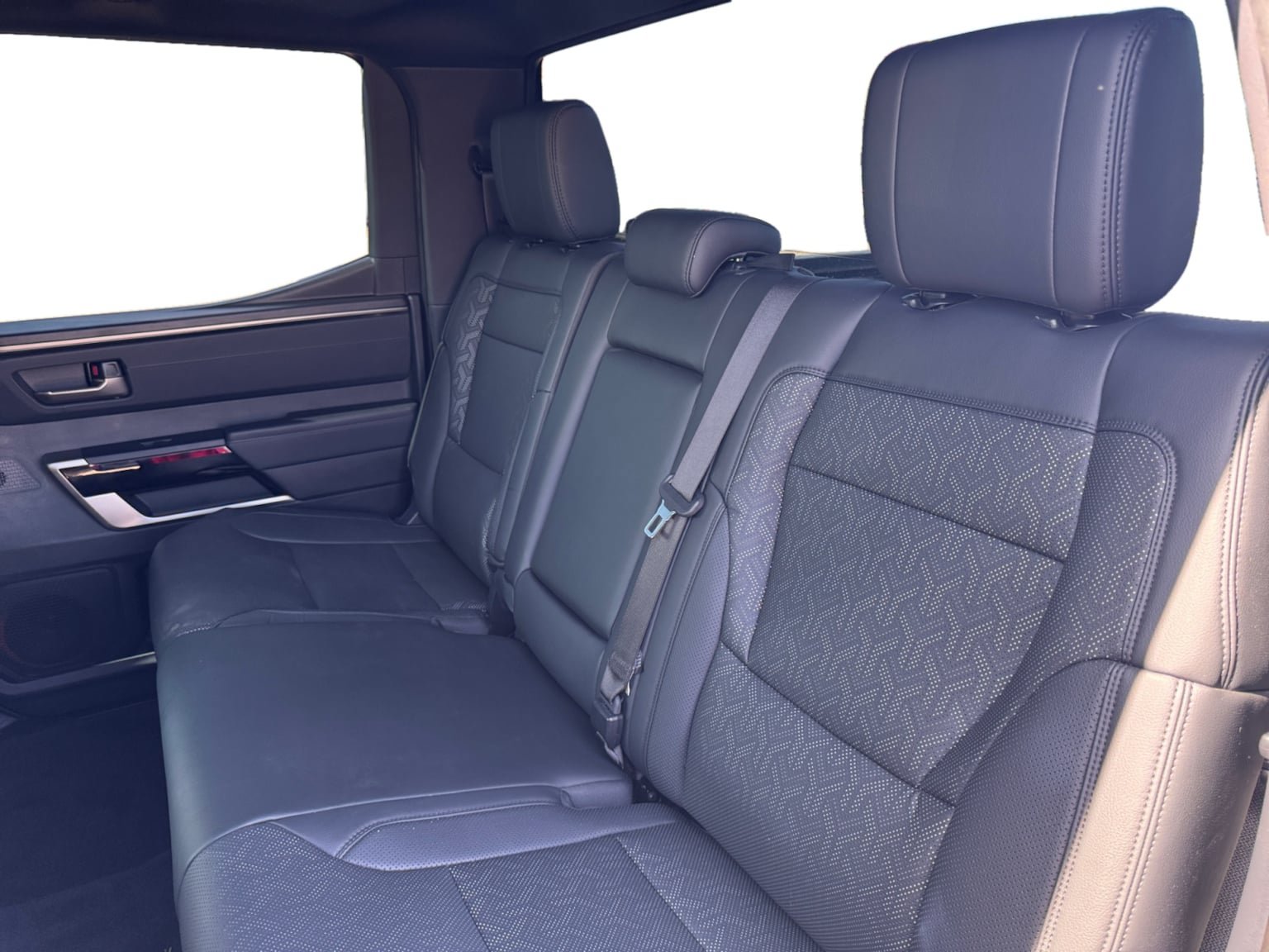 Used 2025 Toyota Tundra Limited AWD/4WD image 16